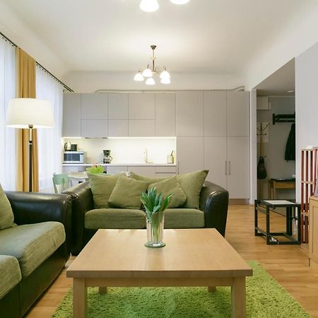 Saaresalu City Center Apartment Пярну Экстерьер фото