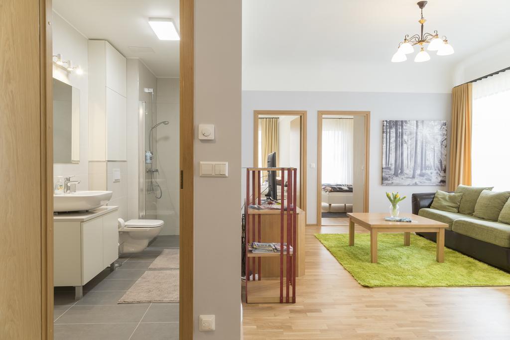 Saaresalu City Center Apartment Пярну Экстерьер фото