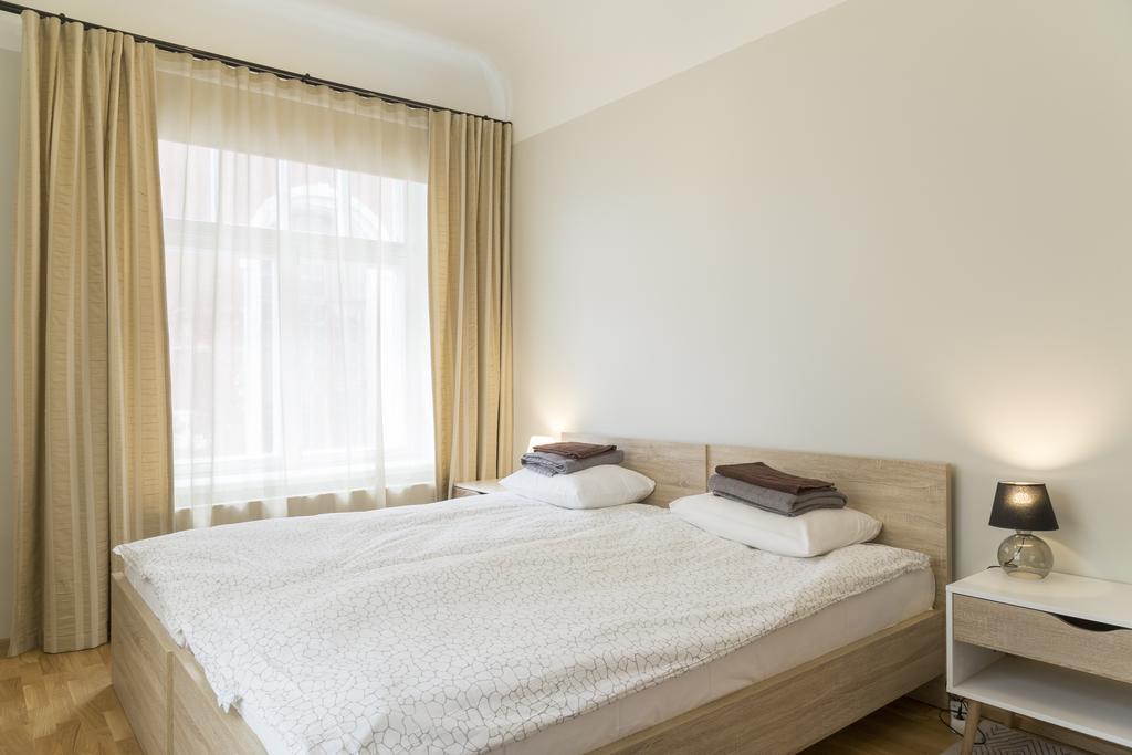 Saaresalu City Center Apartment Пярну Экстерьер фото